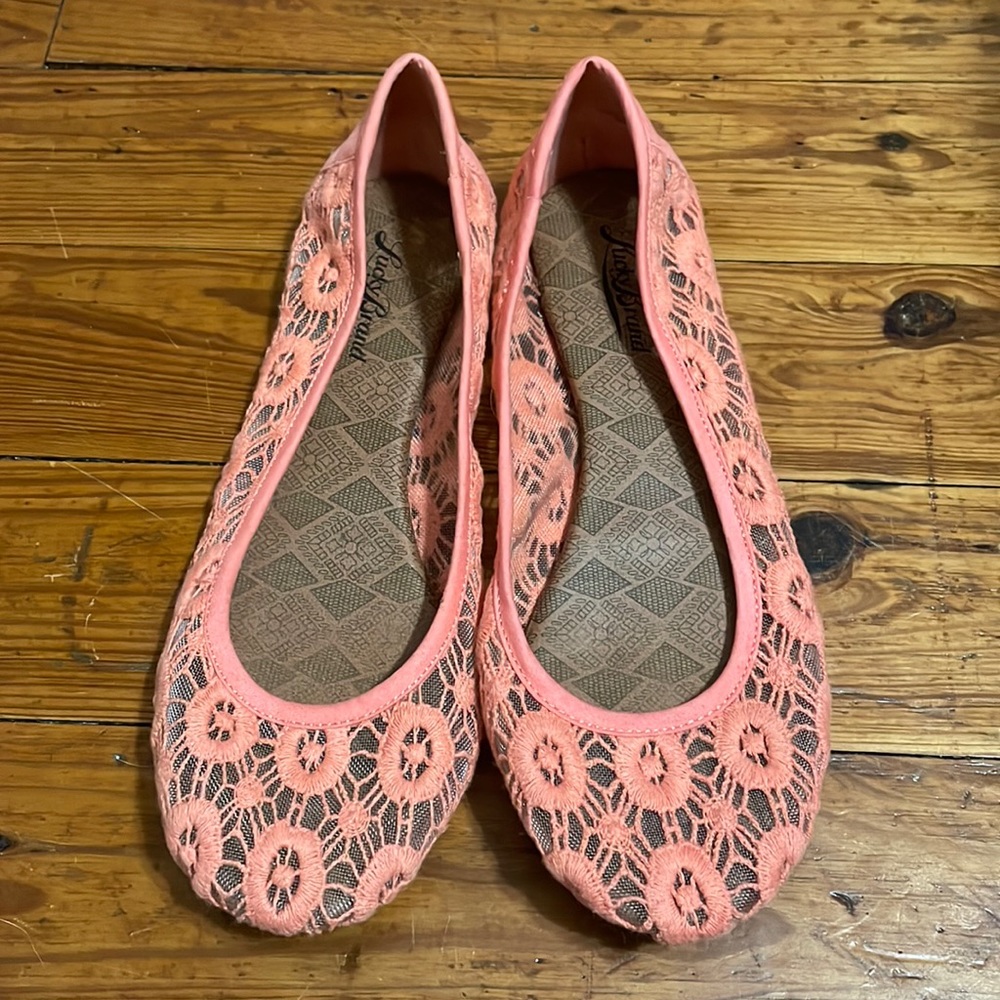 Size 7M/37M Lucky Brand Lace Flats - Barely worn!